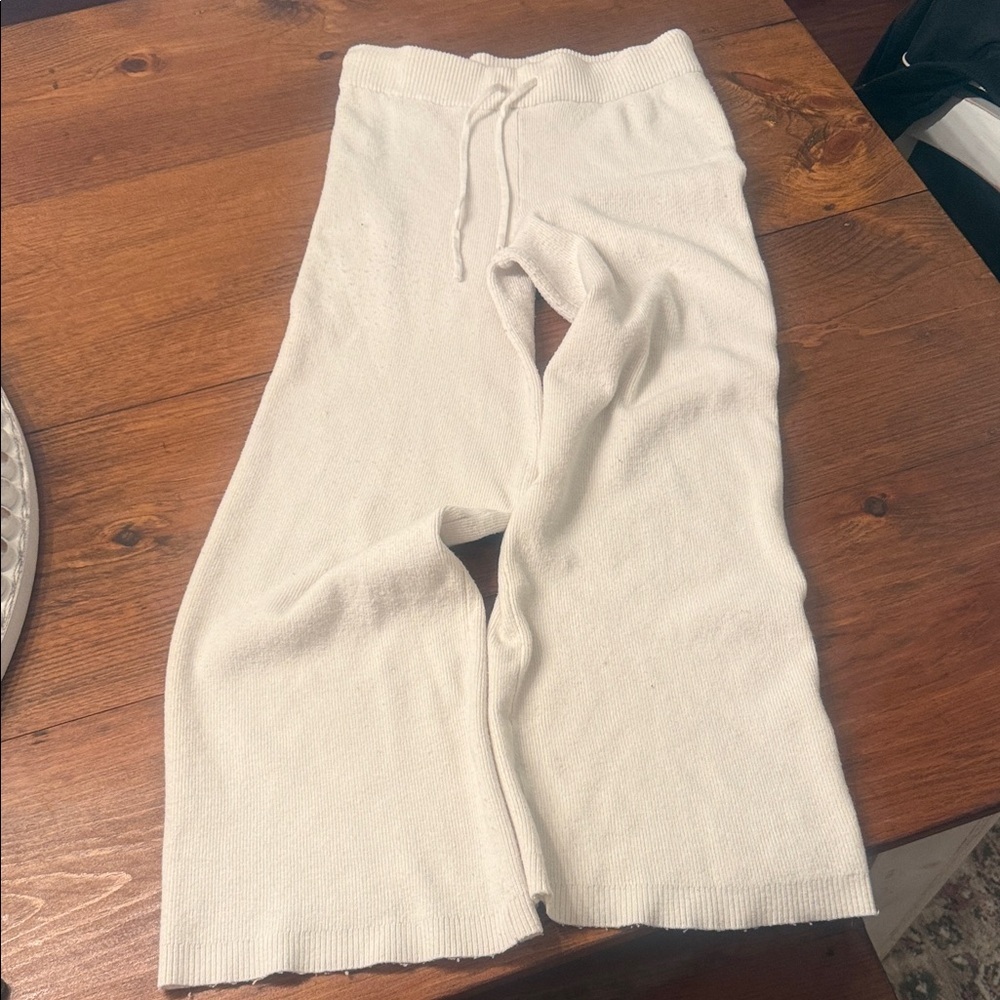Olive & Oak women’s  White Knit Joggers